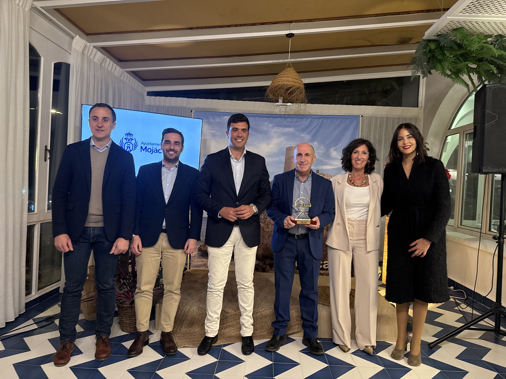 El acto celebrado en el Hotel Puntazo incluyó la entrega del Indalo de Oro 2026 a Ricardo Escudero